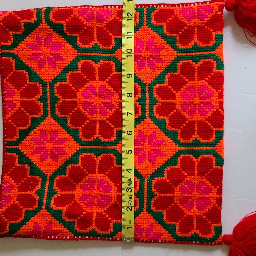 Bright Orangebhot pink and Kelly green red tasseled flower designed shoulder bag - Picture 5 of 6